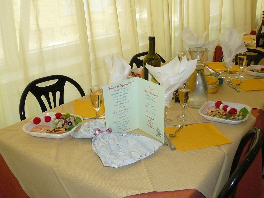 Hotel Madrid Rimini Dış mekan fotoğraf
