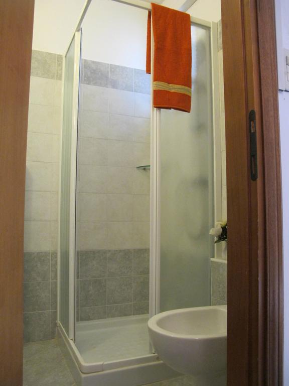 Hotel Madrid Rimini Oda fotoğraf