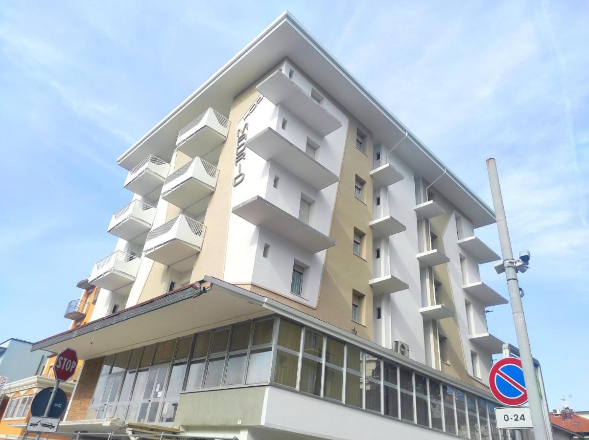 Hotel Madrid Rimini Dış mekan fotoğraf