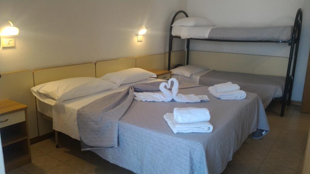 Hotel Madrid Rimini Dış mekan fotoğraf